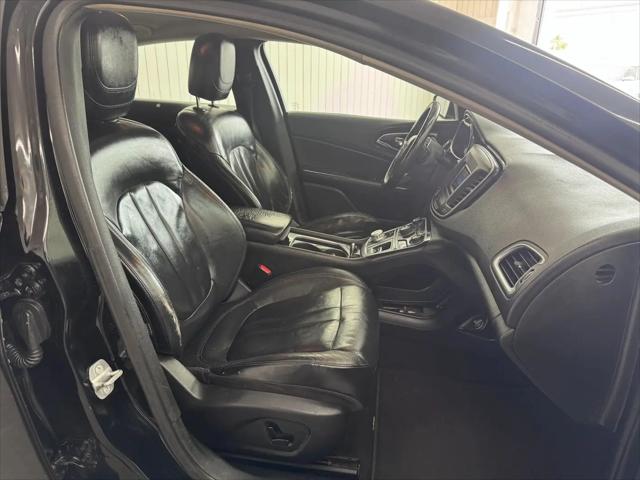 2015 Chrysler 200 C