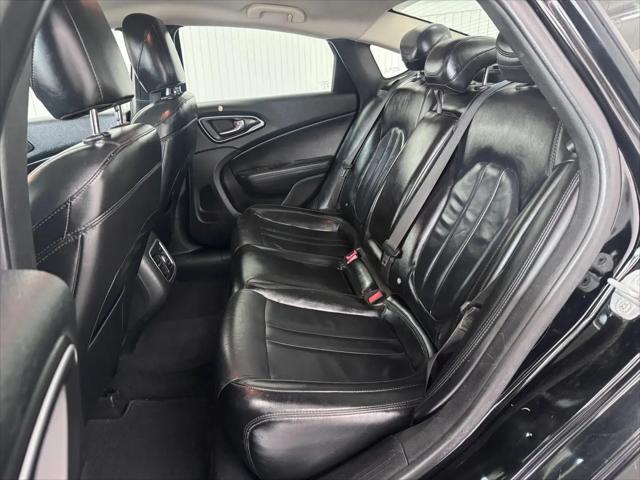 2015 Chrysler 200 C