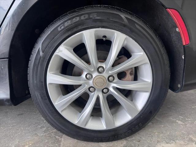 2015 Chrysler 200 C