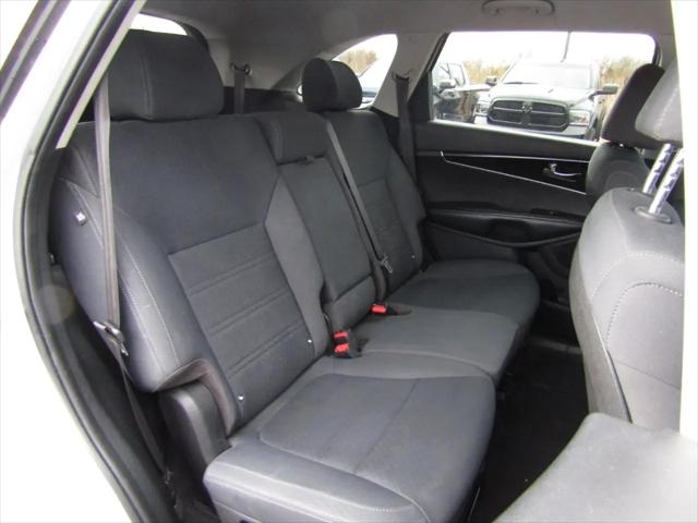 2019 Kia Sorento 2.4L LX