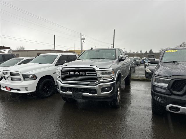2020 RAM 3500 Laramie Crew Cab 4x4 64 Box