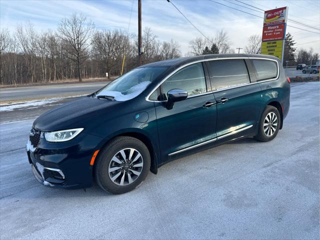 2023 Chrysler Pacifica Hybrid Limited