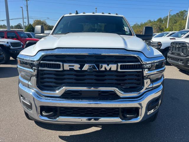 2026 RAM Ram 4500 Chassis Cab RAM 4500 TRADESMAN CHASSIS CREW CAB 4X4 84 CA