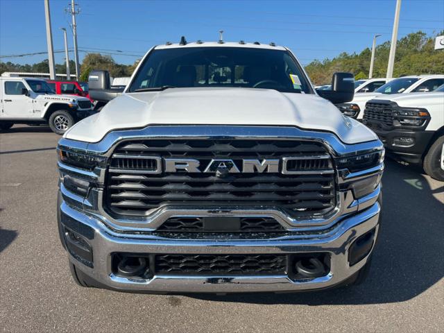 2026 RAM Ram 4500 Chassis Cab RAM 4500 TRADESMAN CHASSIS CREW CAB 4X4 84 CA