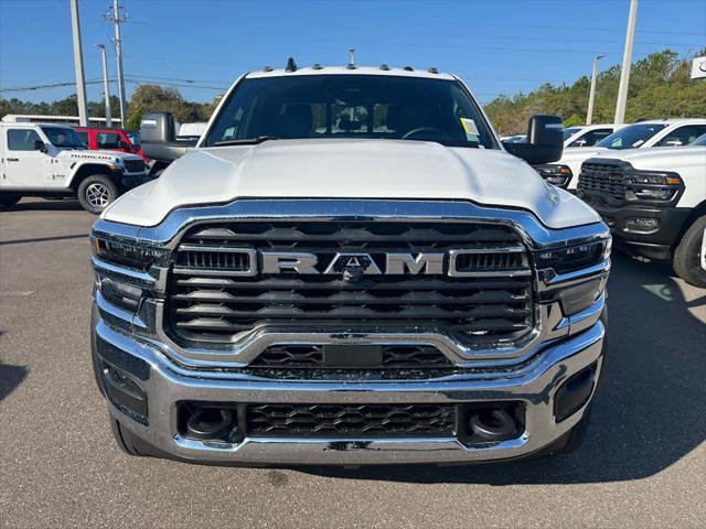 2026 RAM Ram 4500 Chassis Cab RAM 4500 TRADESMAN CHASSIS CREW CAB 4X4 84 CA