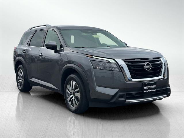 2025 Nissan Pathfinder SL 4WD