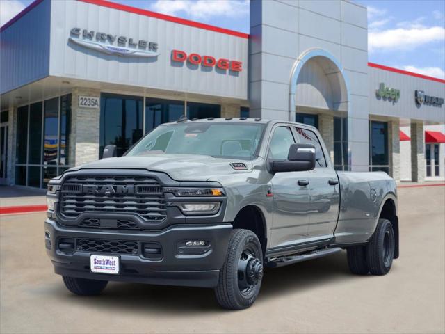 2026 RAM Ram 3500 RAM 3500 TRADESMAN CREW CAB 4X4 8 BOX