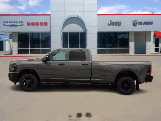 2026 RAM Ram 3500 RAM 3500 TRADESMAN CREW CAB 4X4 8 BOX