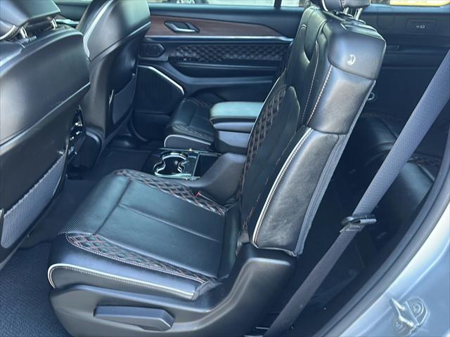 2023 Jeep Grand Cherokee L Summit 4x4