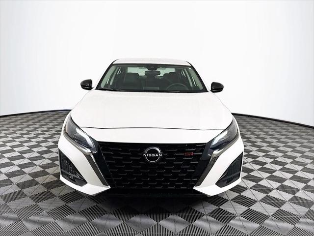 2025 Nissan Altima SR FWD