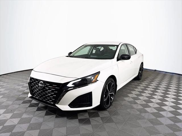 2025 Nissan Altima SR FWD