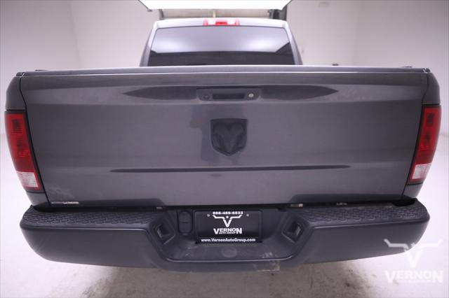 2022 RAM 1500 Classic Tradesman Crew Cab 4x2 57 Box 2022 RAM 1500 Classic Tradesman Crew Cab 4x2 57 Box