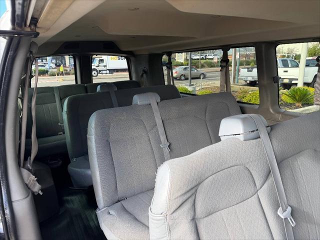 2016 GMC Savana 3500 LS