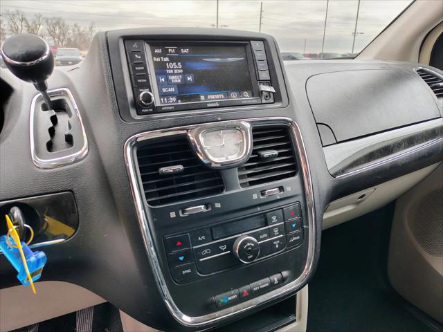 2013 Chrysler Town and Country Touring