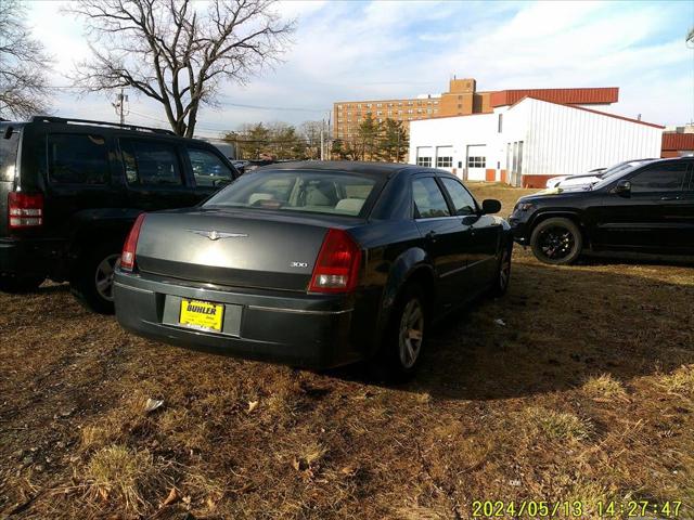 2007 Chrysler 300 Base