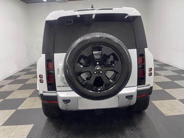 2025 Land Rover Defender 110 P300