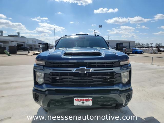 2025 Chevrolet Silverado 2500HD 4WD Crew Cab Standard Bed Custom