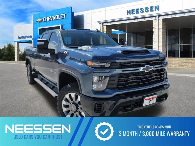 2025 Chevrolet Silverado 2500HD 4WD Crew Cab Standard Bed Custom