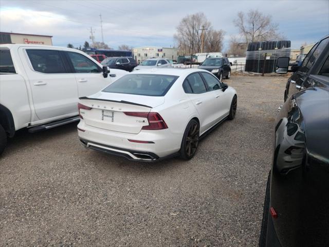 2020 Volvo S60 T6 R-Design 2020 Volvo S60 T6 R-Design