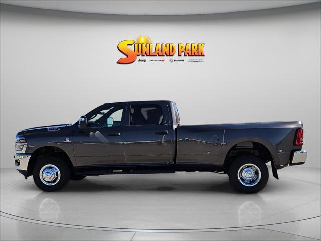 2026 RAM Ram 3500 RAM 3500 TRADESMAN CREW CAB 4X4 8 BOX