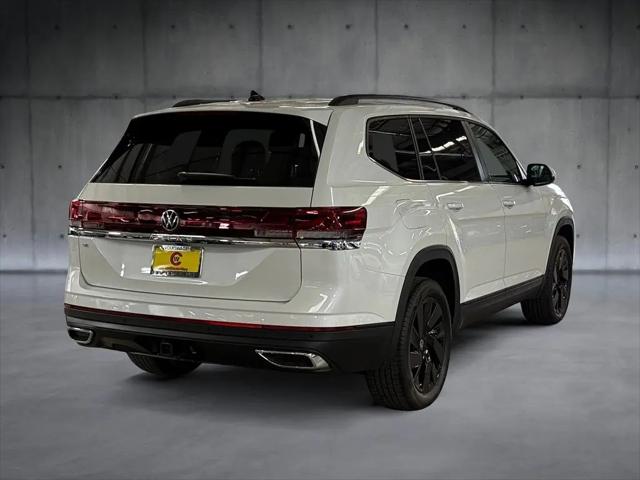 2026 Volkswagen Atlas SE with Technology