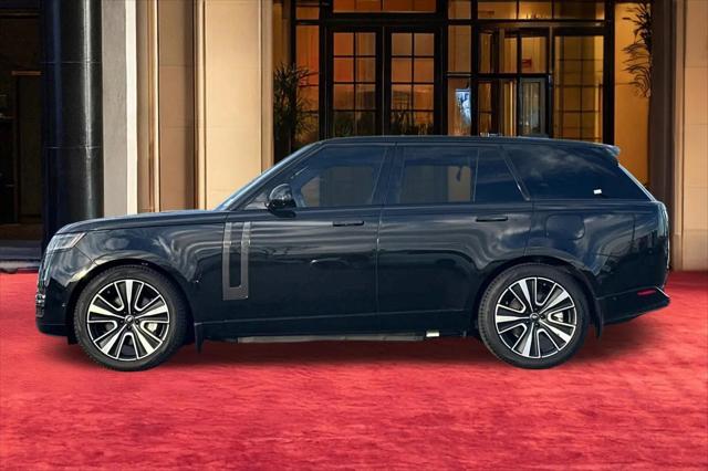 2025 Land Rover Range Rover P550e SE