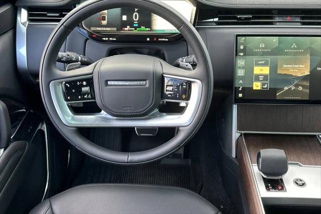 2025 Land Rover Range Rover P550e SE