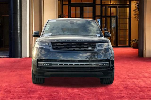 2025 Land Rover Range Rover P550e SE