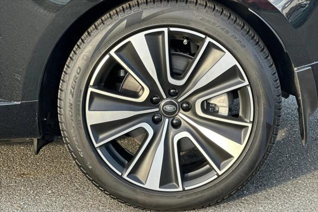 2025 Land Rover Range Rover P550e SE