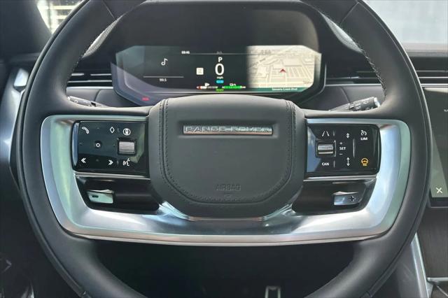 2025 Land Rover Range Rover P550e SE