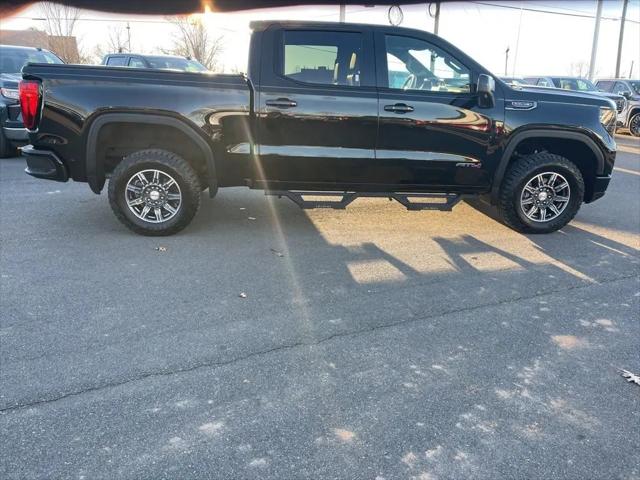 2024 GMC Sierra 1500 4WD Crew Cab Short Box AT4