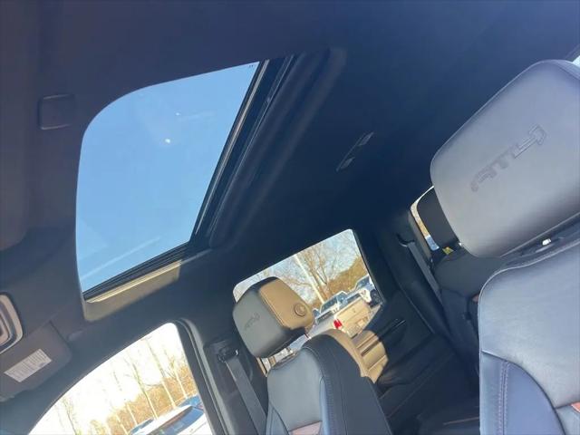 2024 GMC Sierra 1500 4WD Crew Cab Short Box AT4