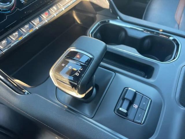 2024 GMC Sierra 1500 4WD Crew Cab Short Box AT4