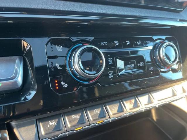 2024 GMC Sierra 1500 4WD Crew Cab Short Box AT4