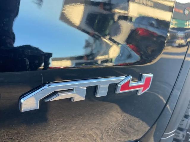 2024 GMC Sierra 1500 4WD Crew Cab Short Box AT4