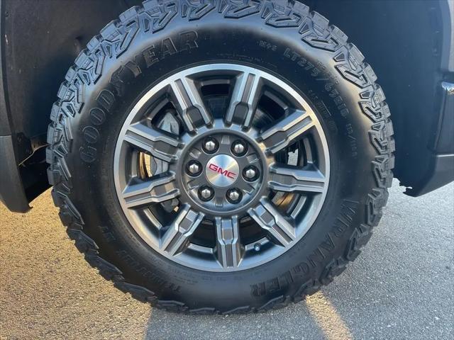 2024 GMC Sierra 1500 4WD Crew Cab Short Box AT4