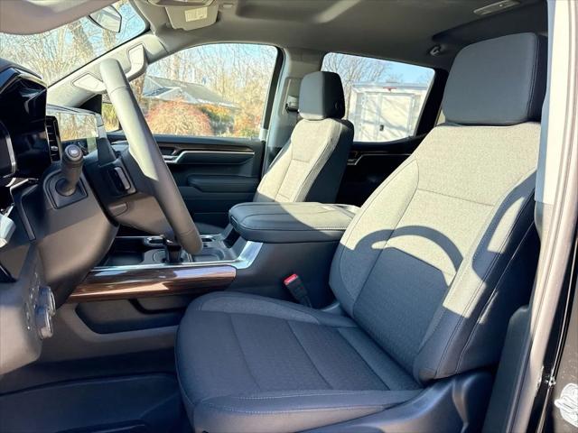 2026 Chevrolet Silverado 1500 4WD Crew Cab Standard Bed LT
