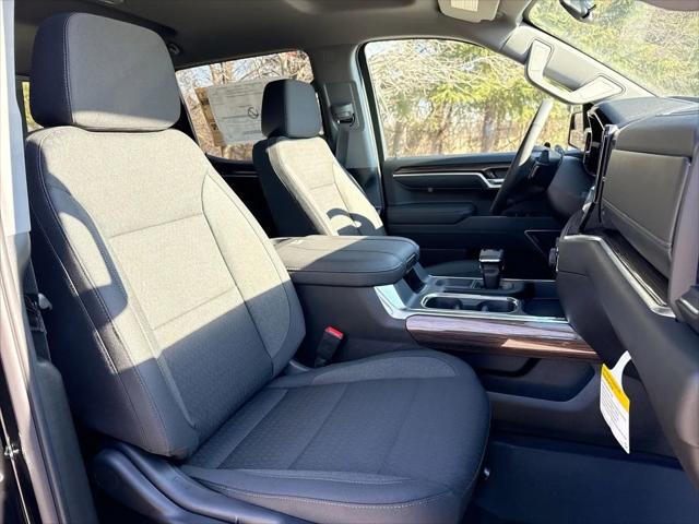 2026 Chevrolet Silverado 1500 4WD Crew Cab Standard Bed LT