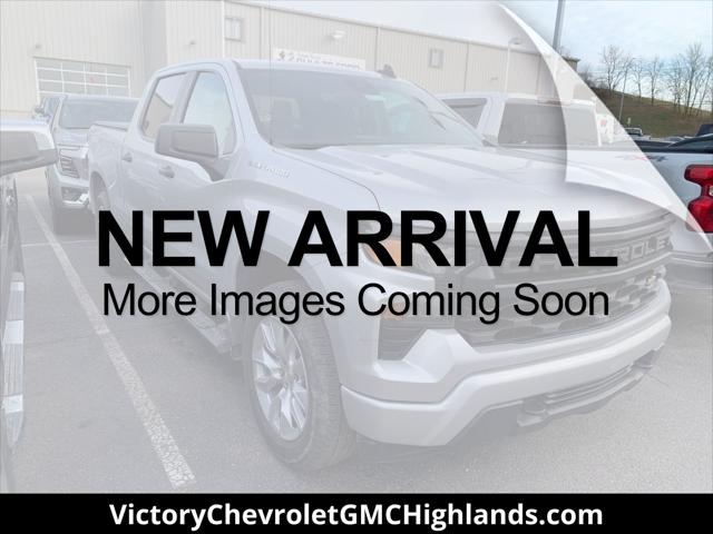2022 Chevrolet Silverado 1500 4WD Crew Cab Short Bed Custom for sale in Triadelphia, WV