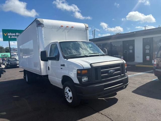 2017 Ford E-350 Cutaway Base