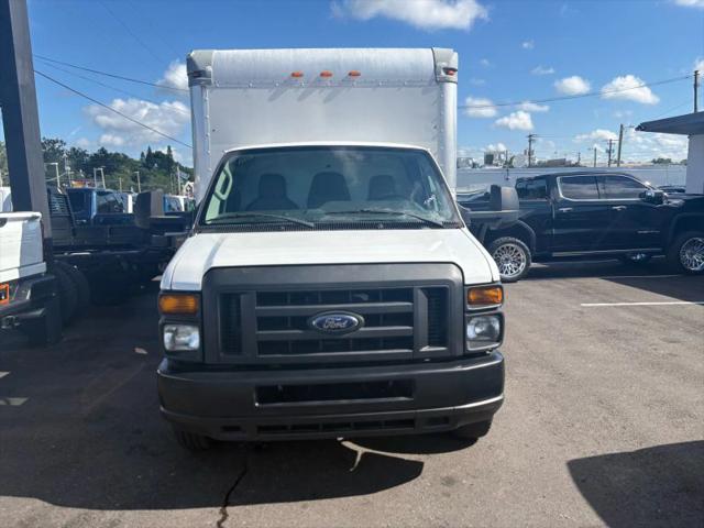 2017 Ford E-350 Cutaway Base