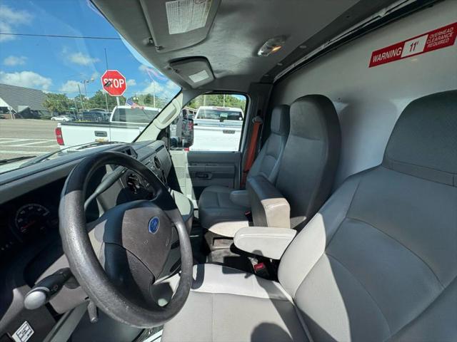 2017 Ford E-350 Cutaway Base