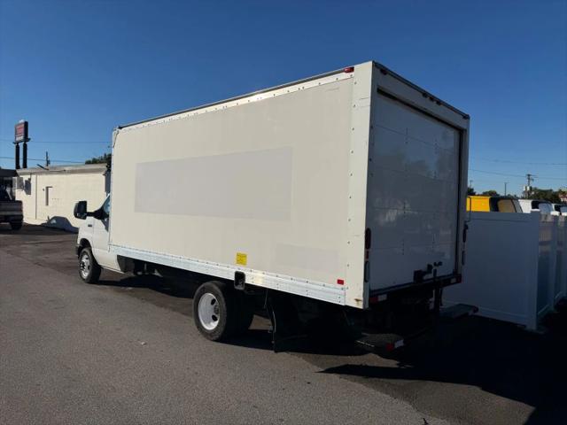 2017 Ford E-350 Cutaway Base