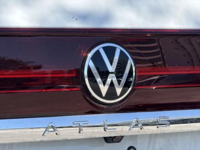 2026 Volkswagen Atlas SE with Technology