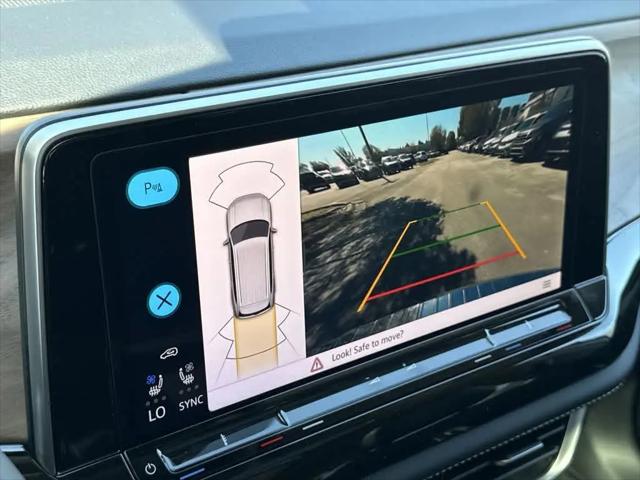2026 Volkswagen Atlas SE with Technology