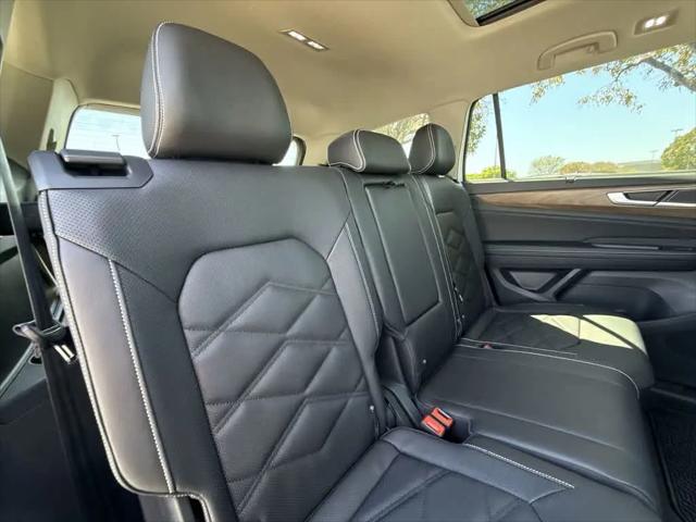 2026 Volkswagen Atlas SE with Technology