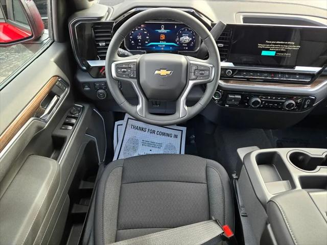 2026 Chevrolet Silverado 1500 4WD Crew Cab Standard Bed LT