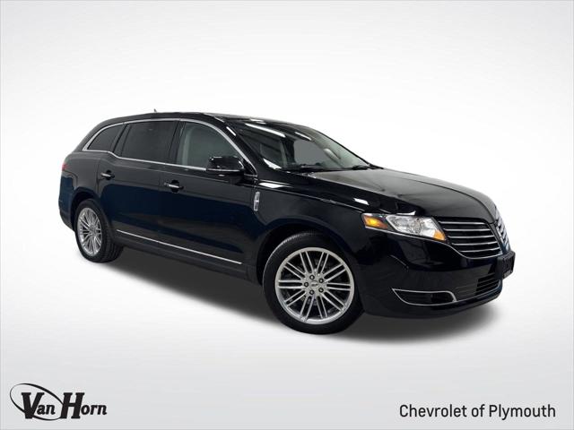 2018 Lincoln MKT Reserve for sale in Plymouth, WI