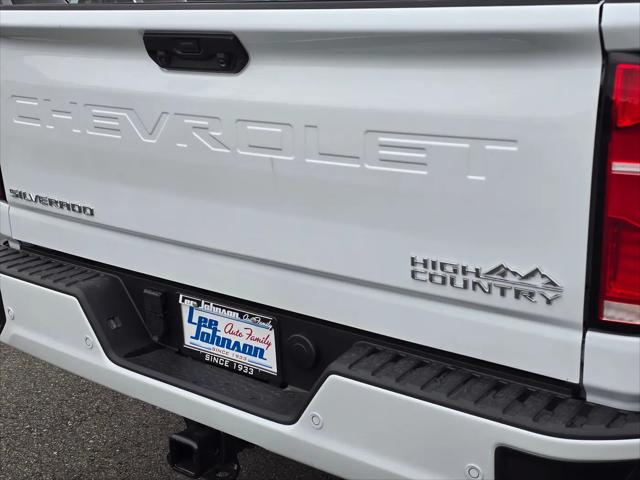 2026 Chevrolet Silverado 2500HD Crew Cab, Standard Bed, High Country, 4WD