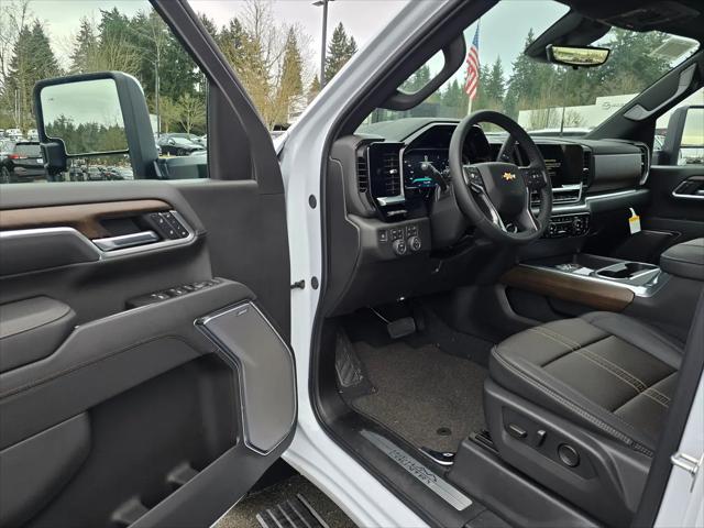 2026 Chevrolet Silverado 2500HD Crew Cab, Standard Bed, High Country, 4WD